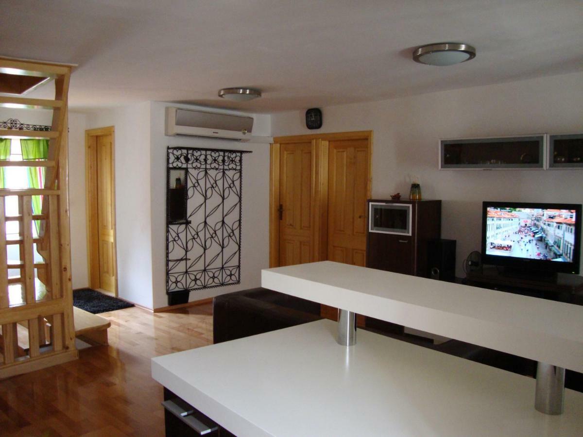 Apartment Jimmy - Luxury 65M2 Two Bedrooms Aprtmnt Dubrovnik Bagian luar foto